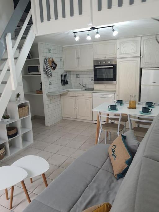 A 500 M De La Plage, Tout Confort Avec Wifi Le Barcarès Esterno foto